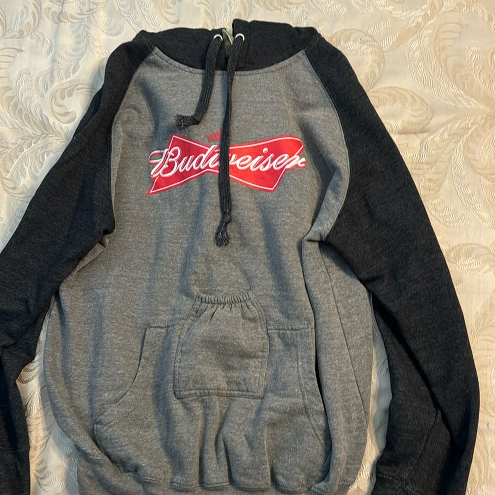 Brewcity Budweiser hoodie size large